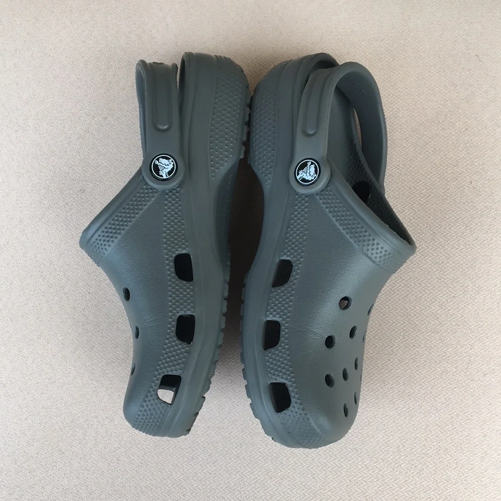 CROCS it says